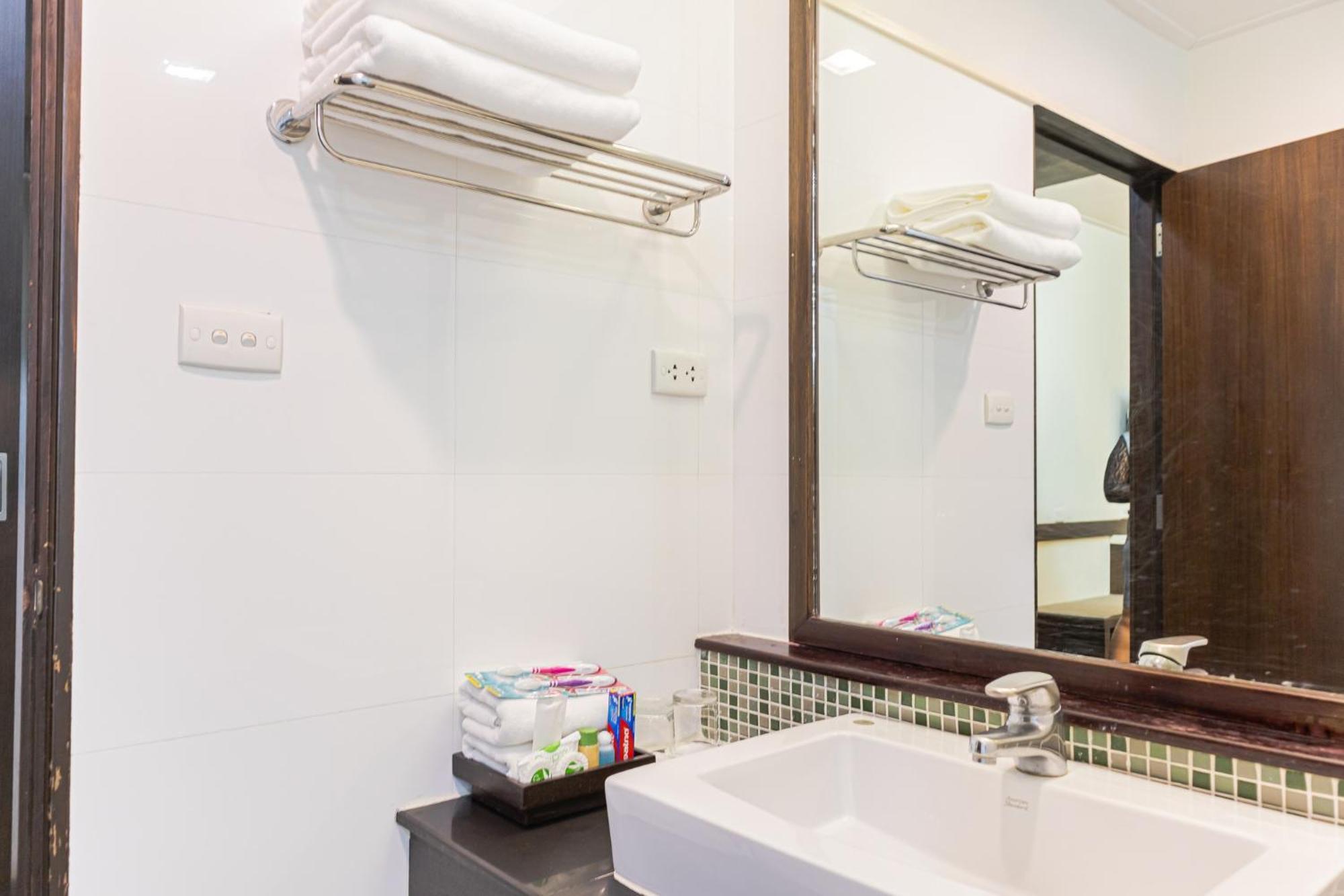 โรงแรม ซิตี้พาร์ค โคราช City Park Hotel Nakhonratchasima Eksteriør billede